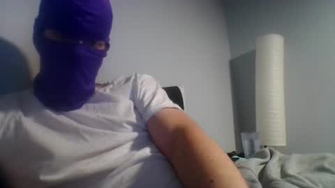 Snapshot of bennybueno chatting on June 2026 04:22:02 AM bennybueno online show from June 2026 04:22:02 AM