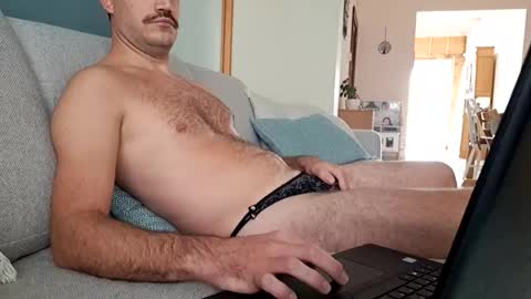 benoitgmx12 online show from September 2025 10:59:01 AM