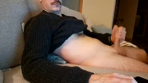 benoitgmx12 online show from February 2026 08:49:02 PM