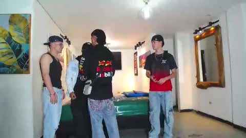 Snapshot of benz_boys chatting on November 2025 12:13:01 PM benz boys online show from November 2025 12:13:01 PM