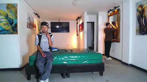 Snapshot of benz_boys chatting on November 2025 12:33:02 PM benz boys online show from November 2025 12:33:02 PM