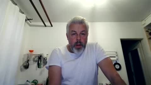 Martin online show from November 2025 06:02:02 AM