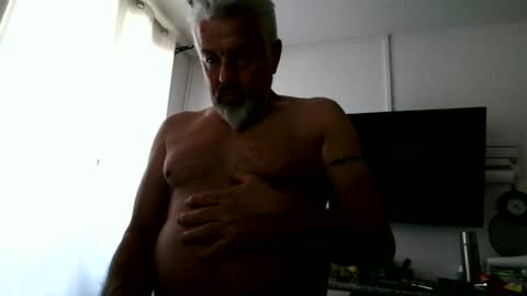 Snapshot of berg_boy chatting on June 2026 11:18:02 AM Martin online show from June 2026 11:18:02 AM