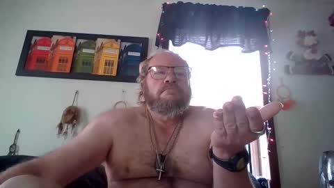 bergeeric1970 online show from April 2026 01:41:01 PM