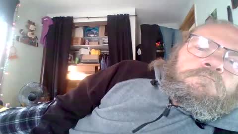 Snapshot of bergeeric1970 chatting on May 2026 01:38:01 PM bergeeric1970 online show from May 2026 01:38:01 PM