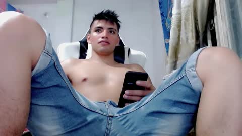 Bergon77 online show from February 2025 05:50:02 AM