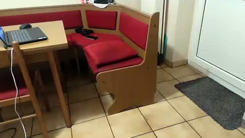 Snapshot of bernadetanylon chatting on September 2025 05:31:01 AM Bernadetanylon online show from September 2025 05:31:01 AM