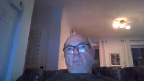 bernard1102 online show from December 2024 11:36:02 AM