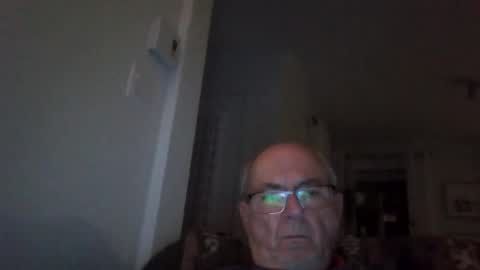 bernard1102 online show from September 2025 11:49:01 PM