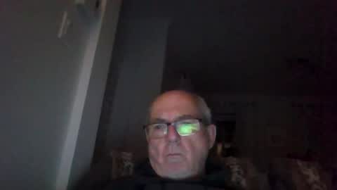 bernard1102 online show from October 2025 12:05:02 AM