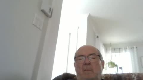 bernard1102 online show from March 2026 12:53:02 PM