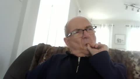 bernard1102 online show from April 2026 01:27:02 PM