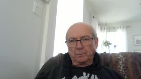 bernard1102 online show from May 2026 01:41:01 PM