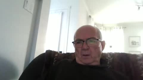 bernard1102 online show from May 2026 11:00:01 PM