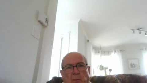 bernard1102 online show from May 2026 05:08:01 PM