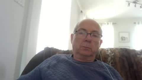 bernard1102 online show from June 2026 04:02:02 PM