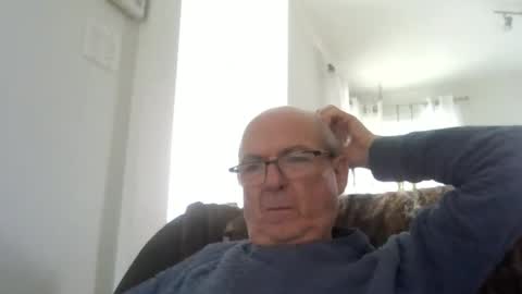 bernard1102 online show from June 2026 02:12:02 PM