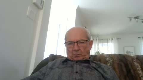 bernard1102 online show from June 2026 01:34:02 PM