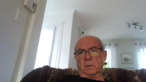 bernard1102 online show from July 2026 10:40:02 AM
