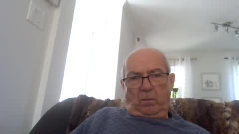 bernard1102 online show from July 2026 01:40:01 PM