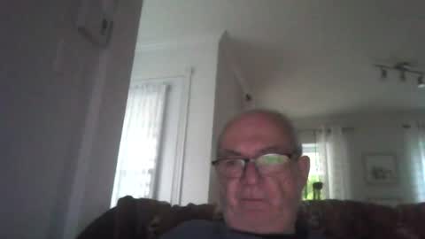 bernard1102 online show from July 2026 11:13:01 AM