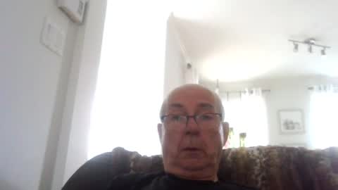 bernard1102 online show from July 2026 04:37:02 PM