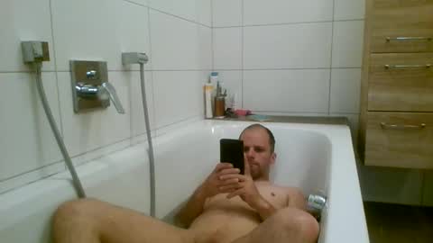 bernii1991 online show from May 2026 02:13:02 PM