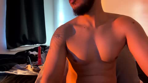 Snapshot of berriess_ chatting on January 2025 01:31:01 PM berriess_ online show from January 2025 01:31:01 PM