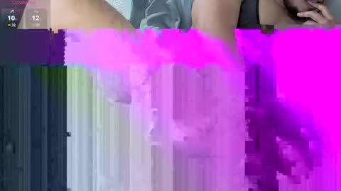 Snapshot of berriess_ chatting on February 2026 03:43:02 PM berriess_ online show from February 2026 03:43:02 PM