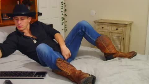 Snapshot of bestcockhere chatting on January 2026 12:38:01 AM twitter zack1fisher online show from January 2026 12:38:01 AM