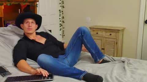 Snapshot of bestcockhere chatting on January 2026 01:10:02 AM twitter zack1fisher online show from January 2026 01:10:02 AM