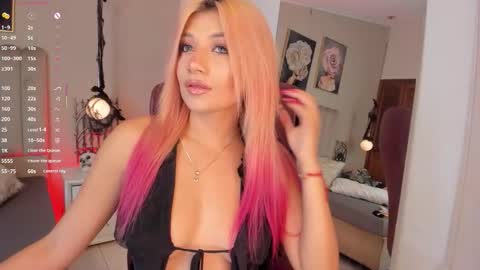  Marilee online show from October 2025 02:01:02 AM