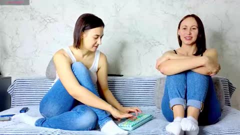 Snapshot of bestgirls2021 chatting on February 2026 07:51:01 AM Hellen and Natali online show from February 2026 07:51:01 AM