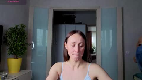 Snapshot of bestgirls2021 chatting on February 2026 02:51:02 AM Hellen and Natali online show from February 2026 02:51:02 AM