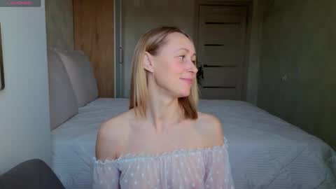 Snapshot of bestgirls2021 chatting on April 2026 02:56:01 AM Hellen and Natali online show from April 2026 02:56:01 AM