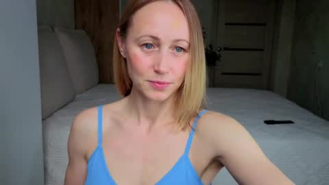 Snapshot of bestgirls2021 chatting on April 2026 02:17:02 AM Hellen and Natali online show from April 2026 02:17:02 AM