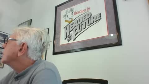 Snapshot of bestshot1951 chatting on December 2024 03:54:02 PM bestshot1951 online show from December 2024 03:54:02 PM