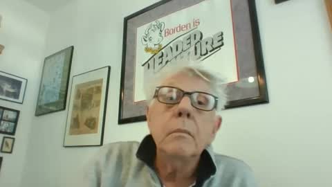 Snapshot of bestshot1951 chatting on December 2024 05:11:01 PM bestshot1951 online show from December 2024 05:11:01 PM