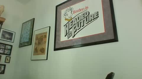 Snapshot of bestshot1951 chatting on January 2025 03:23:02 PM bestshot1951 online show from January 2025 03:23:02 PM