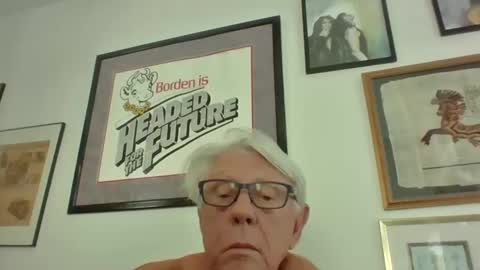 Snapshot of bestshot1951 chatting on October 2025 02:14:02 PM bestshot1951 online show from October 2025 02:14:02 PM