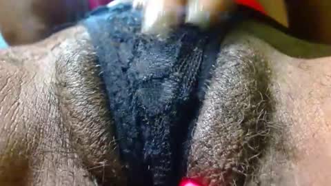 Snapshot of bethanywilsom chatting on February 2025 04:54:01 PM Bethany Wilson online show from February 2025 04:54:01 PM