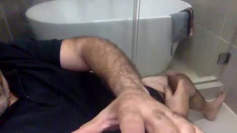 Snapshot of betoooox chatting on January 2025 04:29:01 AM Virtual Gentleman online show from January 2025 04:29:01 AM