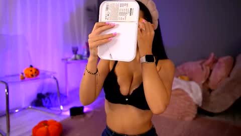 Snapshot of betsygonzale chatting on October 2025 05:09:02 AM Betty online show from October 2025 05:09:02 AM