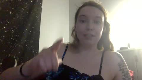 betterwhenitsrough69 online show from February 2026 04:41:01 AM