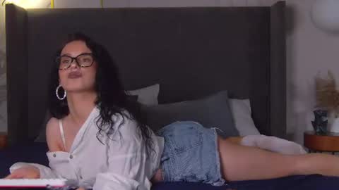 betty_baretty online show from July 2026 05:37:02 PM