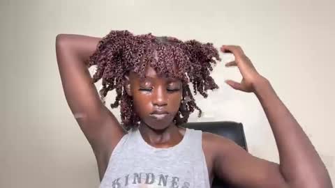 Snapshot of betty_fire_ chatting on January 2025 07:09:02 AM Adah online show from January 2025 07:09:02 AM