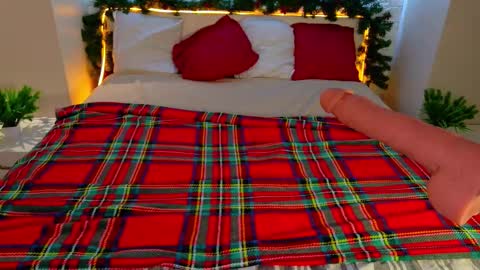 Betty online show from December 2025 08:49:01 PM