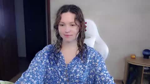 Betty online show from September 2025 07:24:02 PM