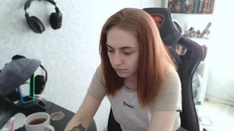 beverly_yay online show from April 2026 08:42:01 AM