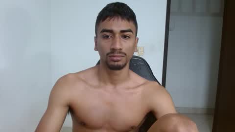 Snapshot of bfernando_05 chatting on September 2025 11:44:01 AM BAYRON online show from September 2025 11:44:01 AM